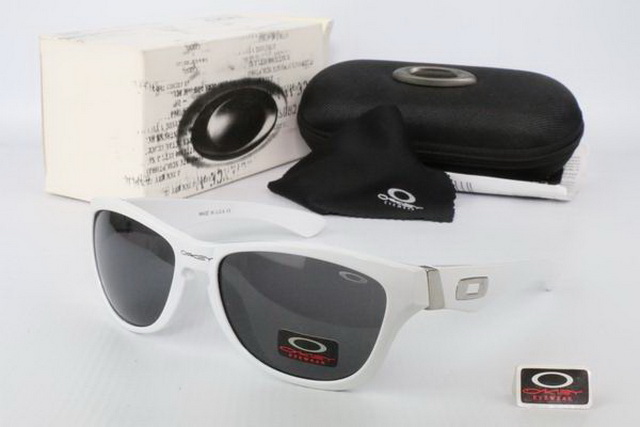 Oakley Boutique Sunglasses 111